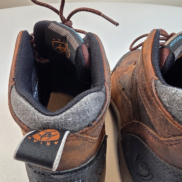 Ariat Brown Waterproof Women's Boots - Picture 11 of 12